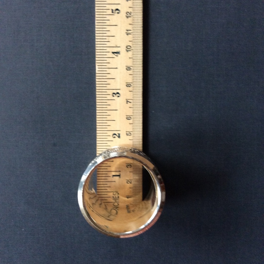 International Silver Company: Eight Napkin Rings - Picture 8 of 16
